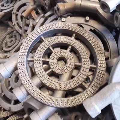 Bagian casting pasir besi yang lembut untuk mesin dan peralatan CNC